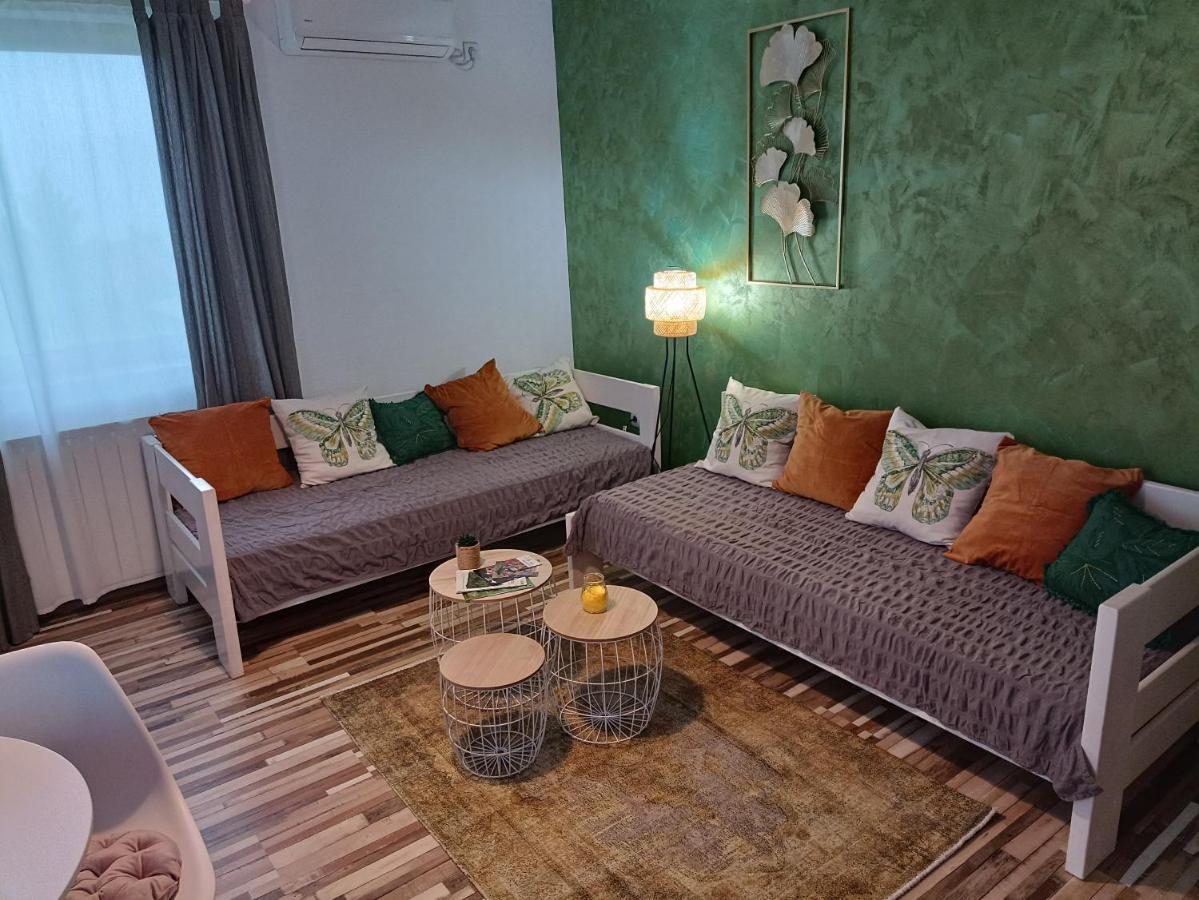 Holiday Home Ostrun Раковица Экстерьер фото